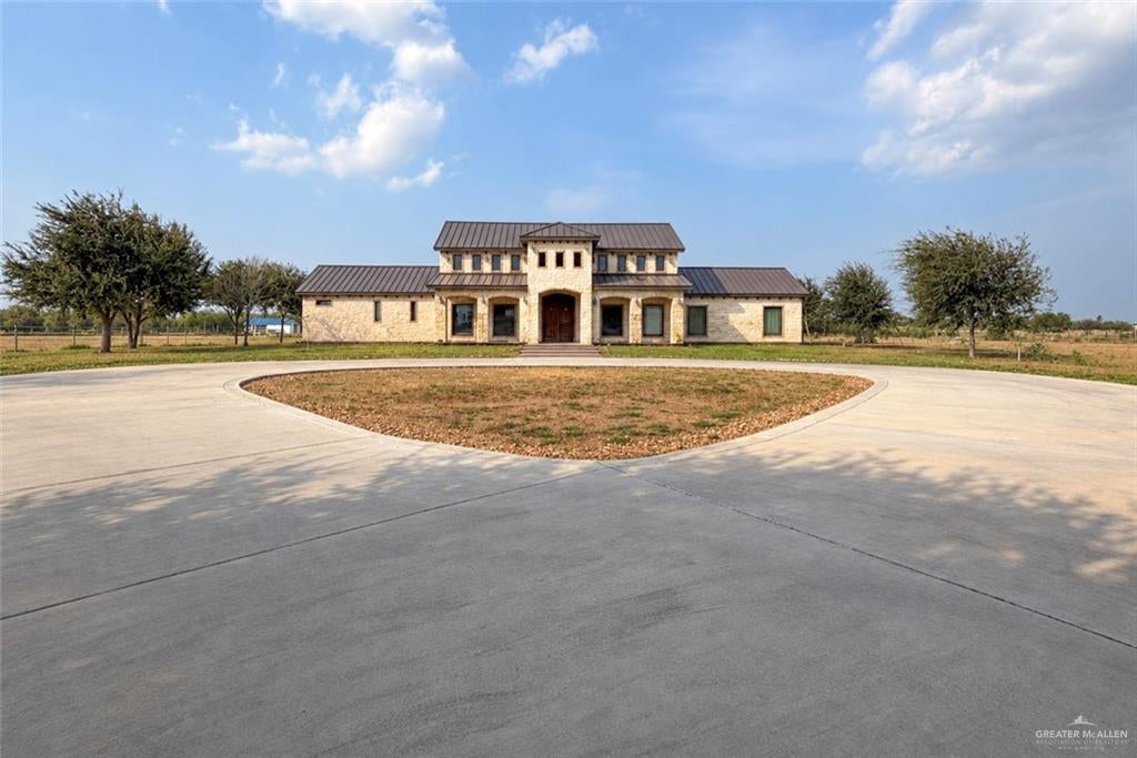 2807 Lasso Trail