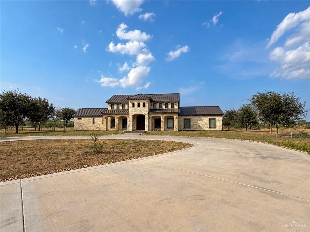 2807 Lasso Trail