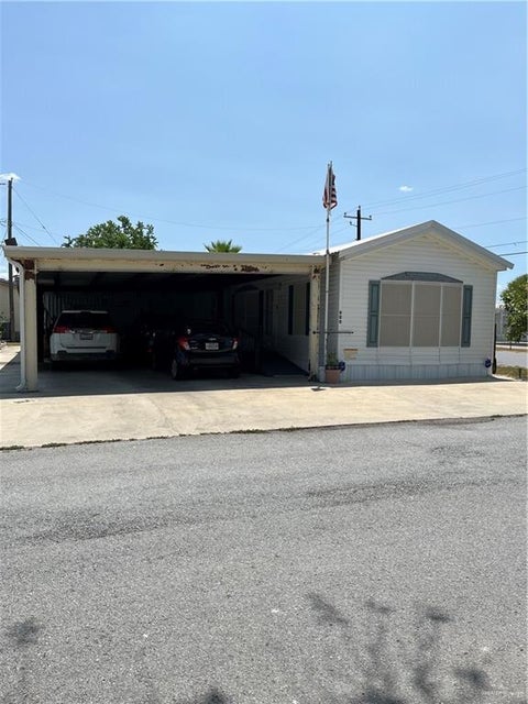 Mobile Home For Sale - 900 Tangerine Drive<br/> La Feria, TX 78559