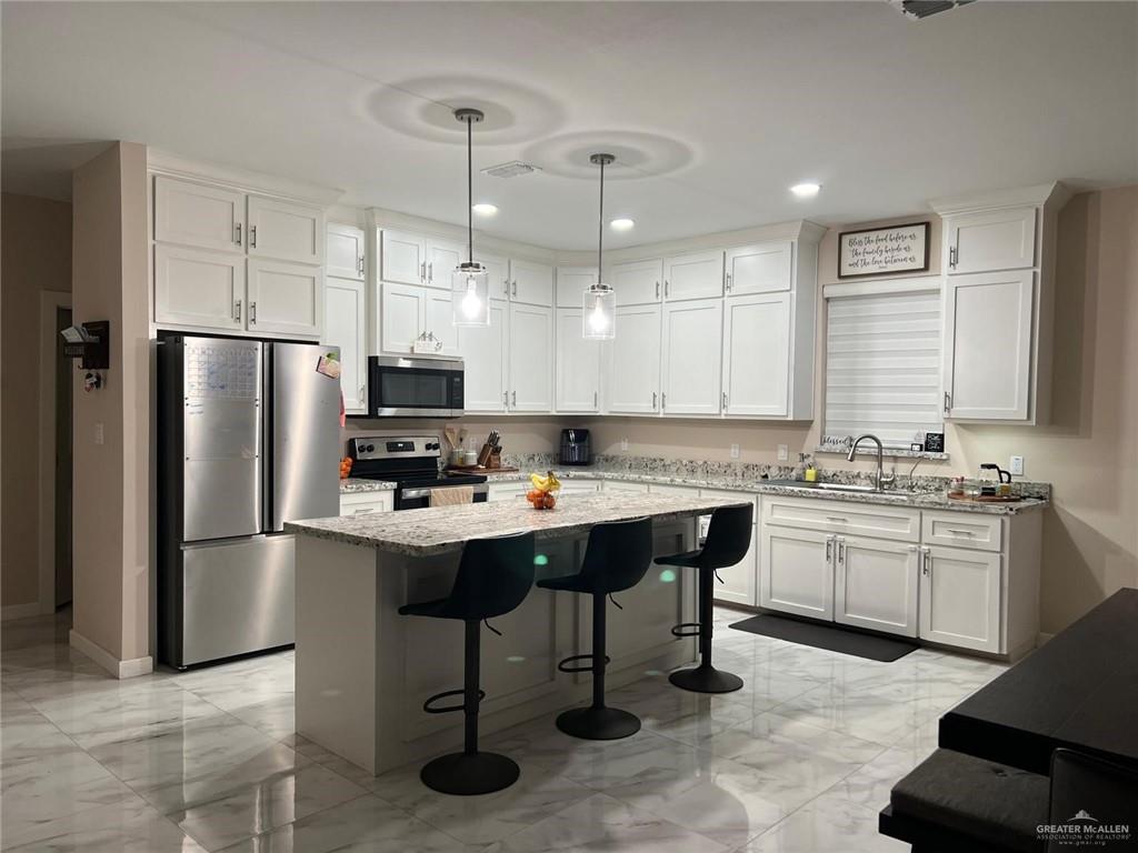2429 Summer Breeze Street, Mission, Texas image 5