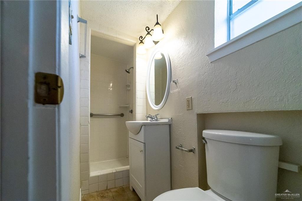 1106 17th Street, McAllen, Texas image 23
