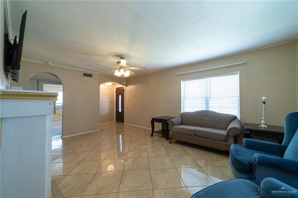 1106 17th Street, McAllen, Texas image 9