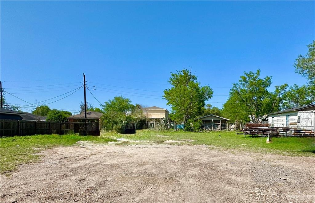 349 Darlene Drive, Pharr, Texas image 2
