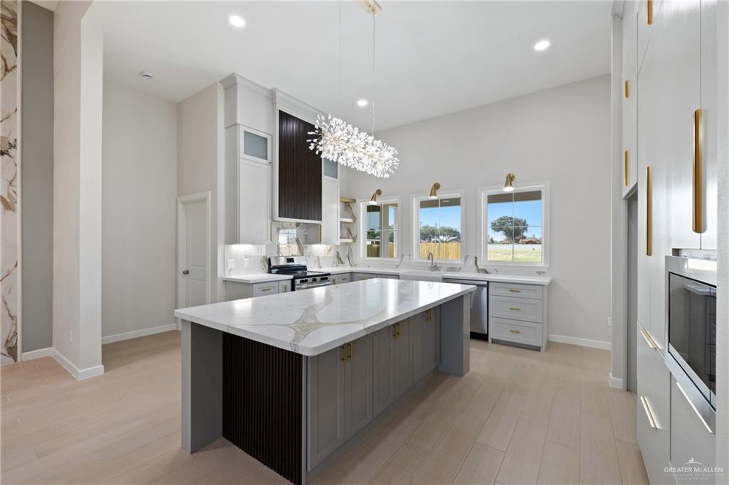 3900 Zenker Avenue, McAllen, Texas image 8