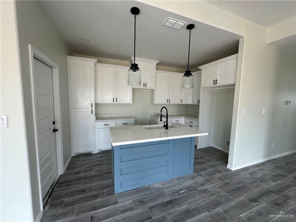 118 S Drift Street, La Feria, Texas image 5
