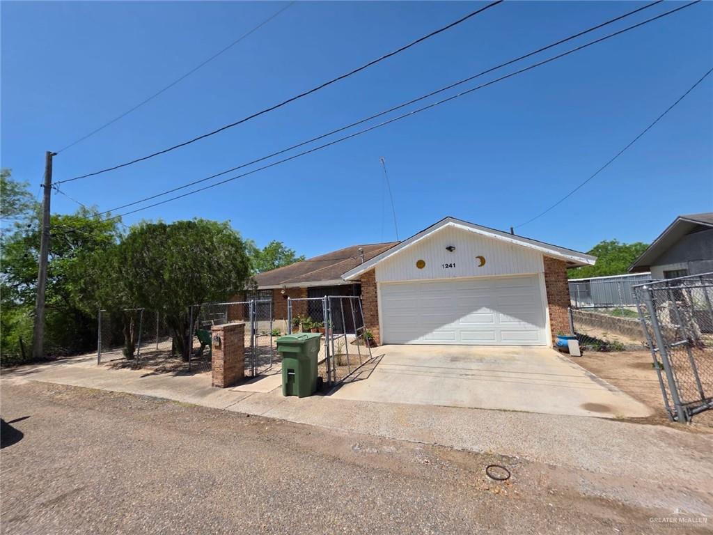 1241 W Bluebonnet Street, Rio Grande City, Texas image 1