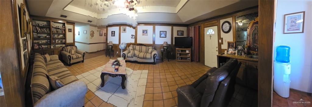 1241 W Bluebonnet Street, Rio Grande City, Texas image 3