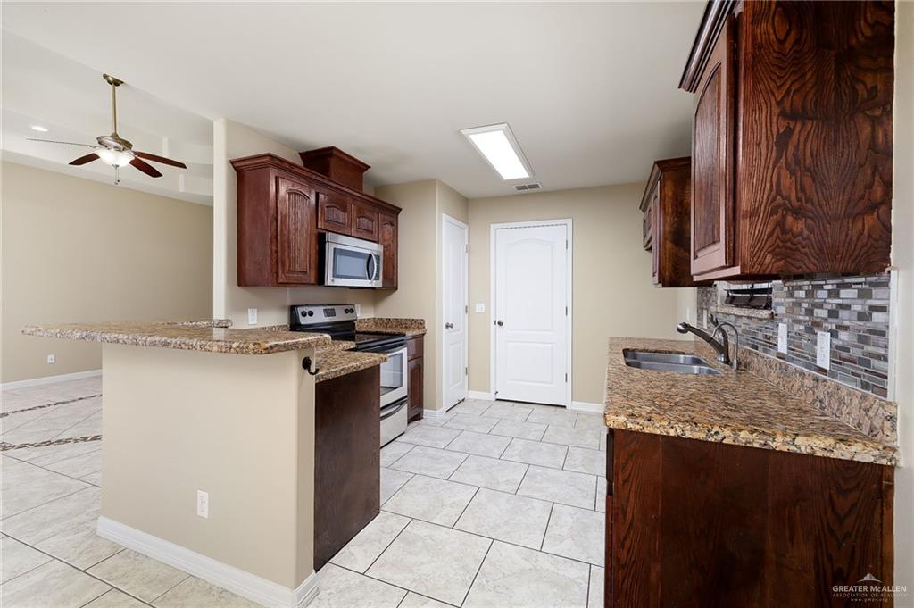 McAllen, Texas 78504, United States, 3 Bedrooms Bedrooms, ,3 BathroomsBathrooms,Residential,Active,195483