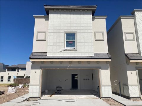 Townhouse For Sale - 2221 Dorado Drive<br/> Mission, TX 78573