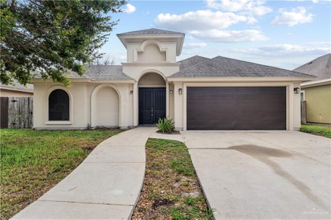 Homes For Sale - 2021 Rice Avenue<br/> McAllen, TX 78504