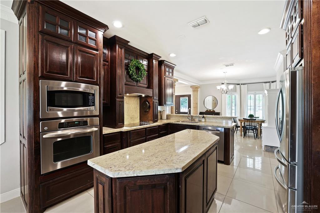 9325 W Mile 8 Road, Mission, Texas image 8