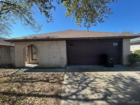 Photo of 2009 Martin Avenue, McAllen, TX 78504 (MLS # 498688)