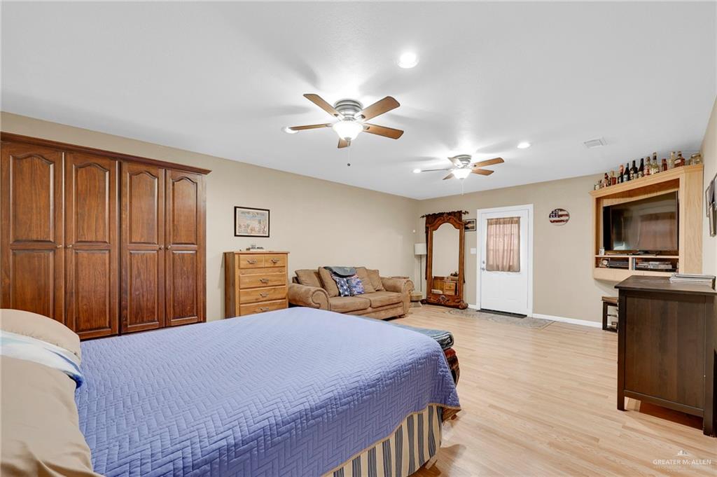 703 S Orange Street, Alton, Texas image 29