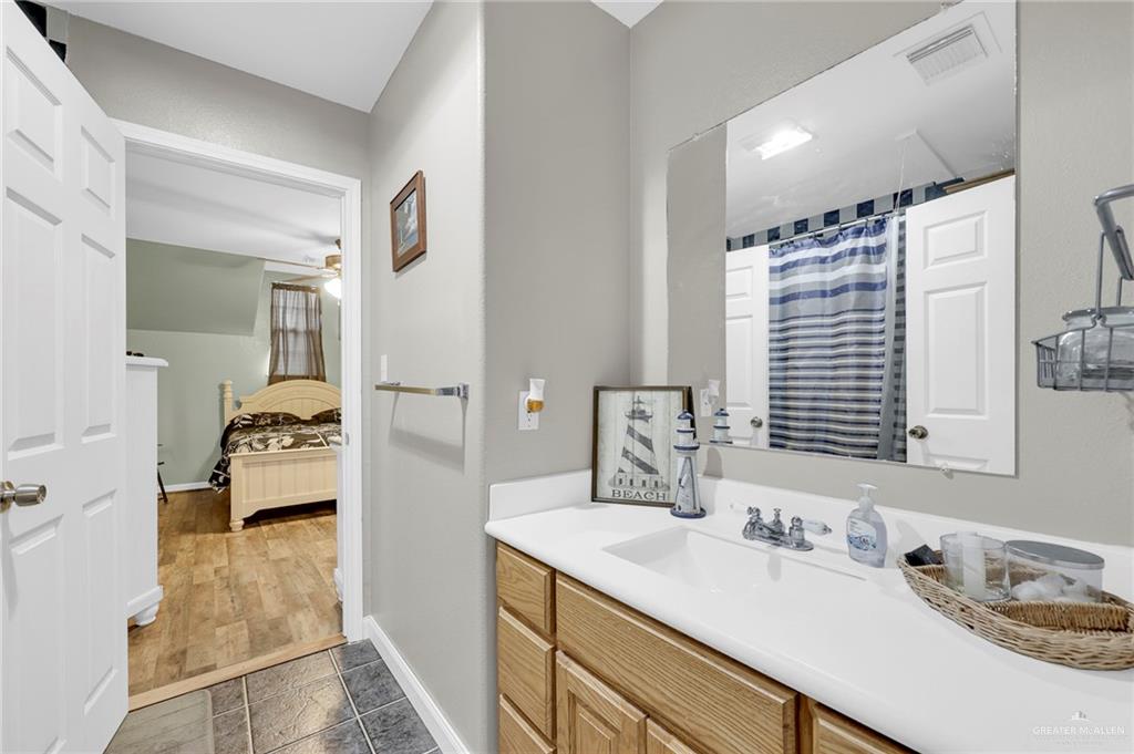 703 S Orange Street, Alton, Texas image 17