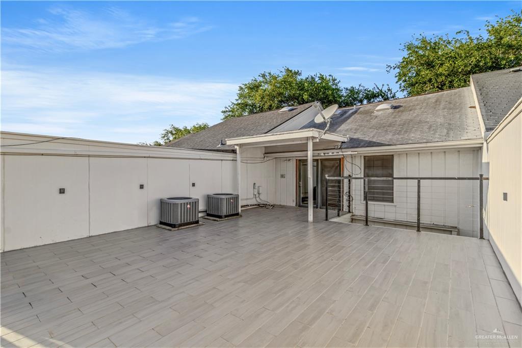 1113 Redbud Avenue, McAllen, Texas image 16