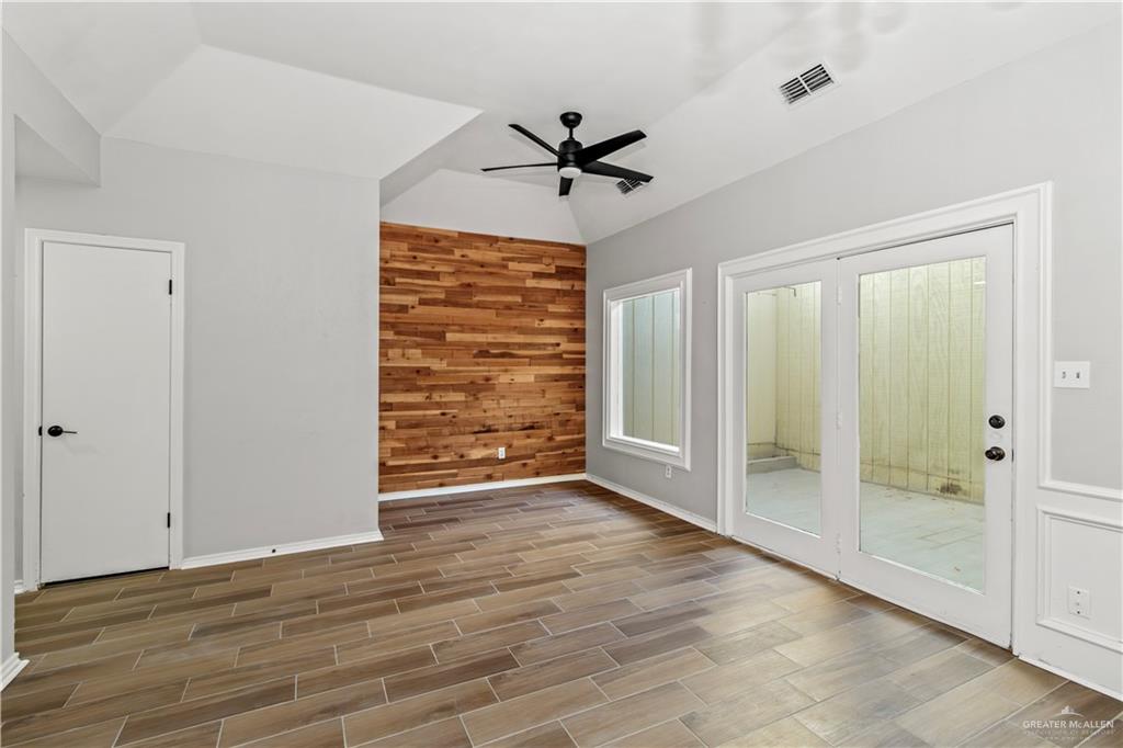 1113 Redbud Avenue, McAllen, Texas image 2