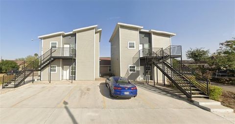Apartment For Rent - 1514 Quitaca Drive #2<br/> Edinburg, TX 78541