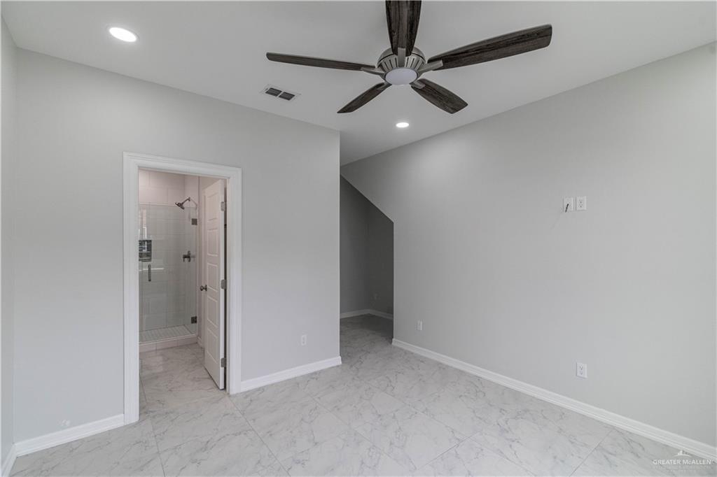 5404 N Crown Point, Pharr, Texas image 11