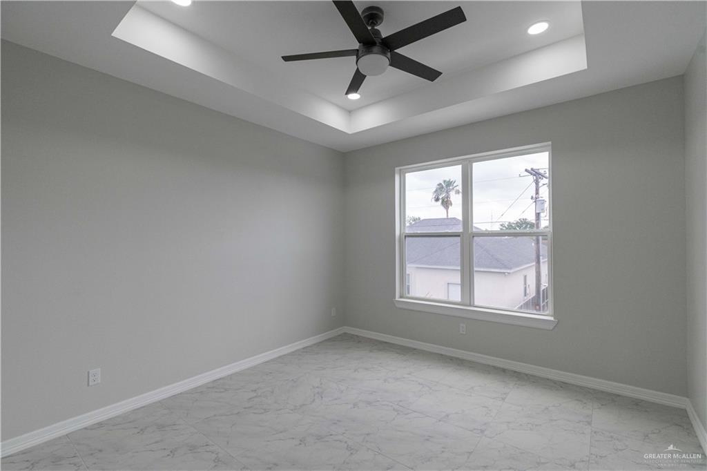 5404 N Crown Point, Pharr, Texas image 16