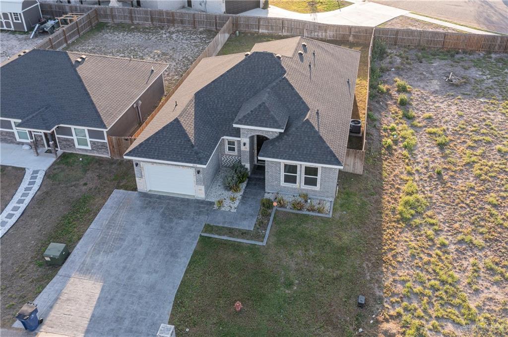 516 N Kika De La Garza Boulevard, La Joya, Texas image 19