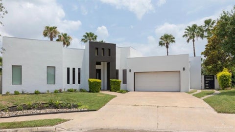 Townhouse For Sale - 2037 S 45th Street<br/> McAllen, TX 78503