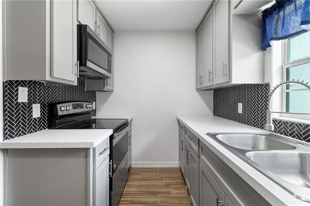 403 N 1st Street, Donna, Texas image 7