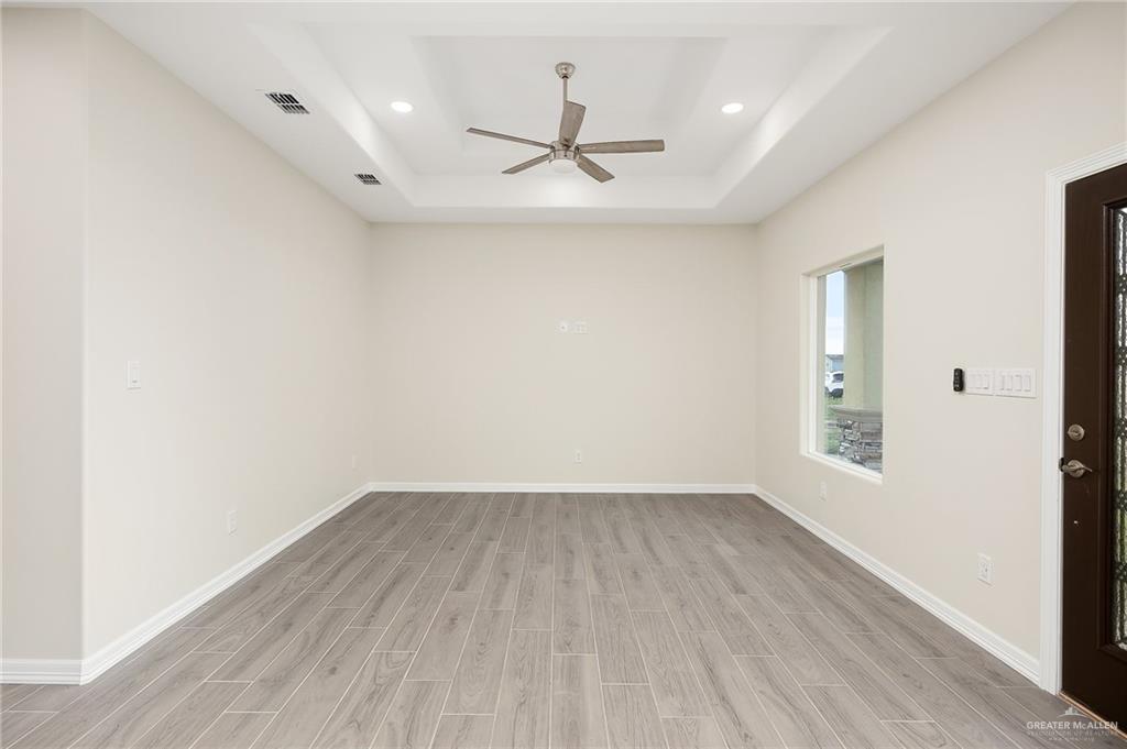 3507 Las Brisas Street, Edinburg, Texas image 7