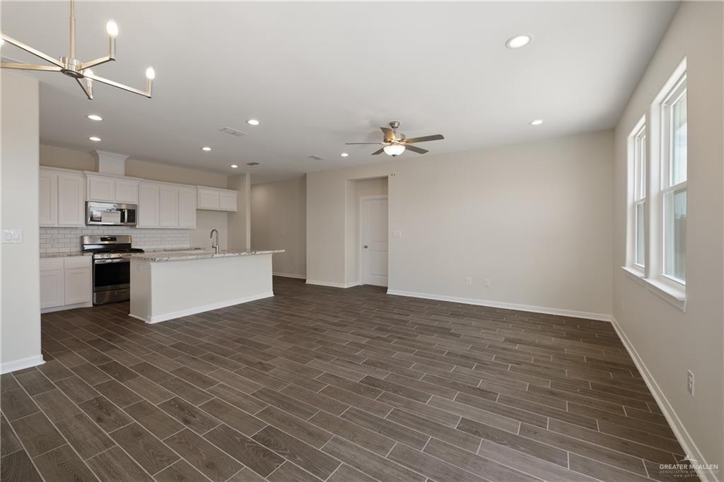 813 S Templo Dorado, Mission, Texas image 5