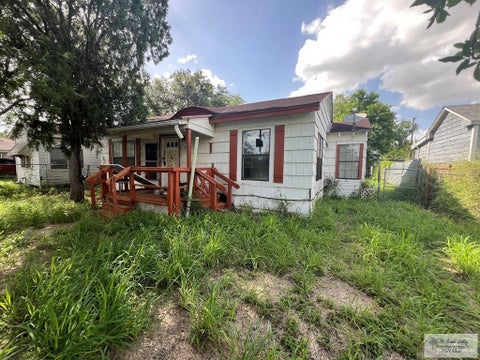 Homes For Sale - 906 W Lincoln Avenue<br/> Harlingen, TX 78550