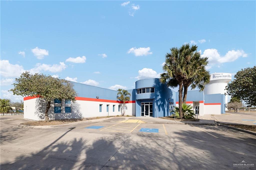 451 E Alton Gloor Boulevard