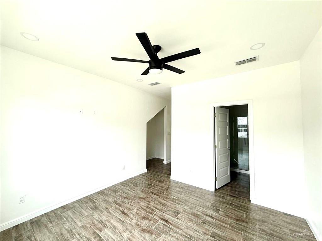 5401 N Crown Point, Pharr, Texas image 8