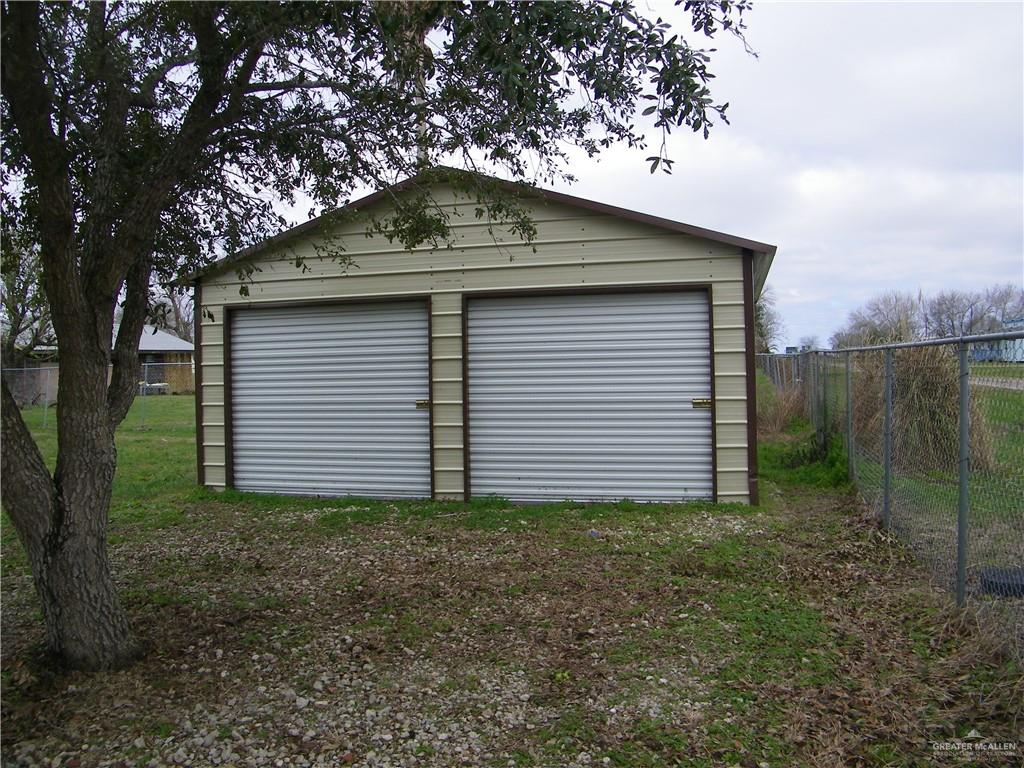 600 Proctor Street, Austwell, Texas image 3