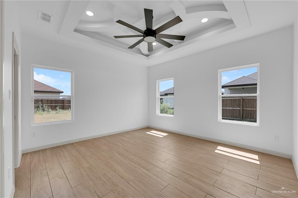 5928 N Rayo Del Sol Street, Edinburg, Texas image 9