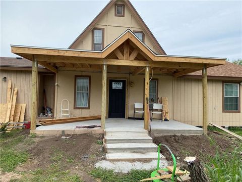 A home in Los Fresnos