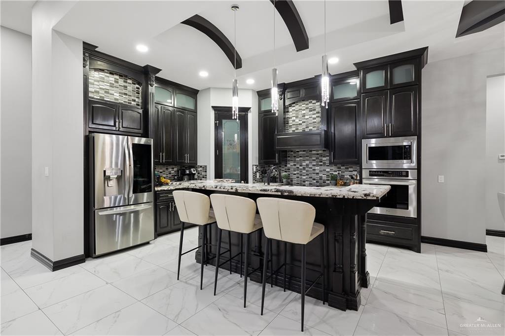 3504 Rosewood Drive, Weslaco, Texas image 4