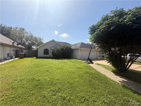 Homes For Sale - 621 Cardinal Avenue<br/> Hidalgo County, Edinburg, TX 78542