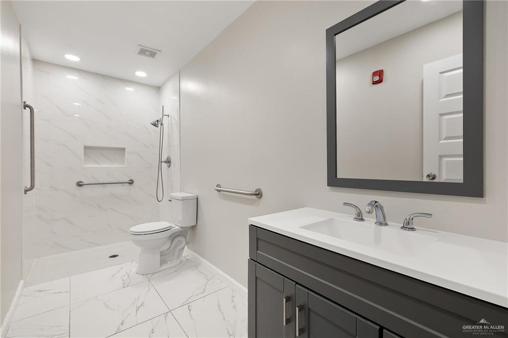 300 W Gardenia Avenue, McAllen, Texas image 10