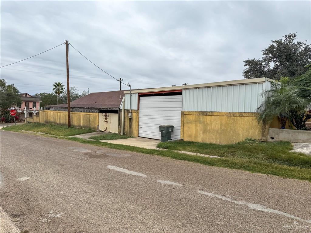 807 N Grant Street, Roma, Texas image 3