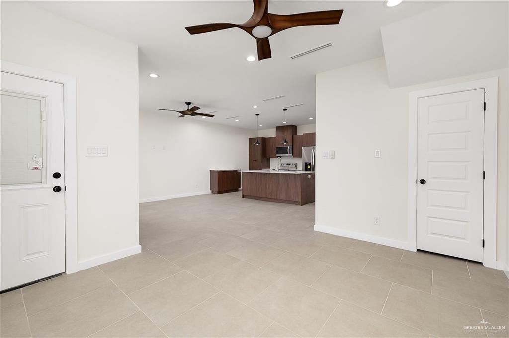 912 S Bicentennial Boulevard, McAllen, Texas image 4