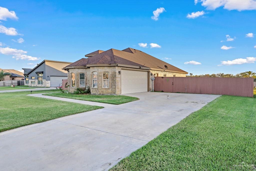 14722 Brownstone Circle, Harlingen, Texas image 3