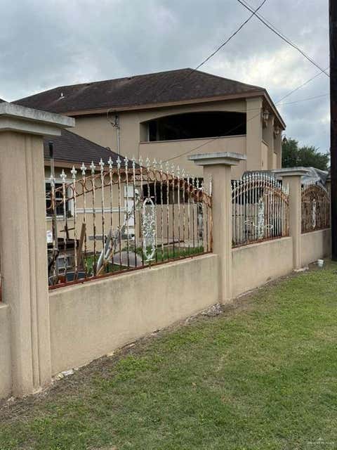 Homes For Sale - 640 E 4th Street<br/> Sullivan City, TX 78595