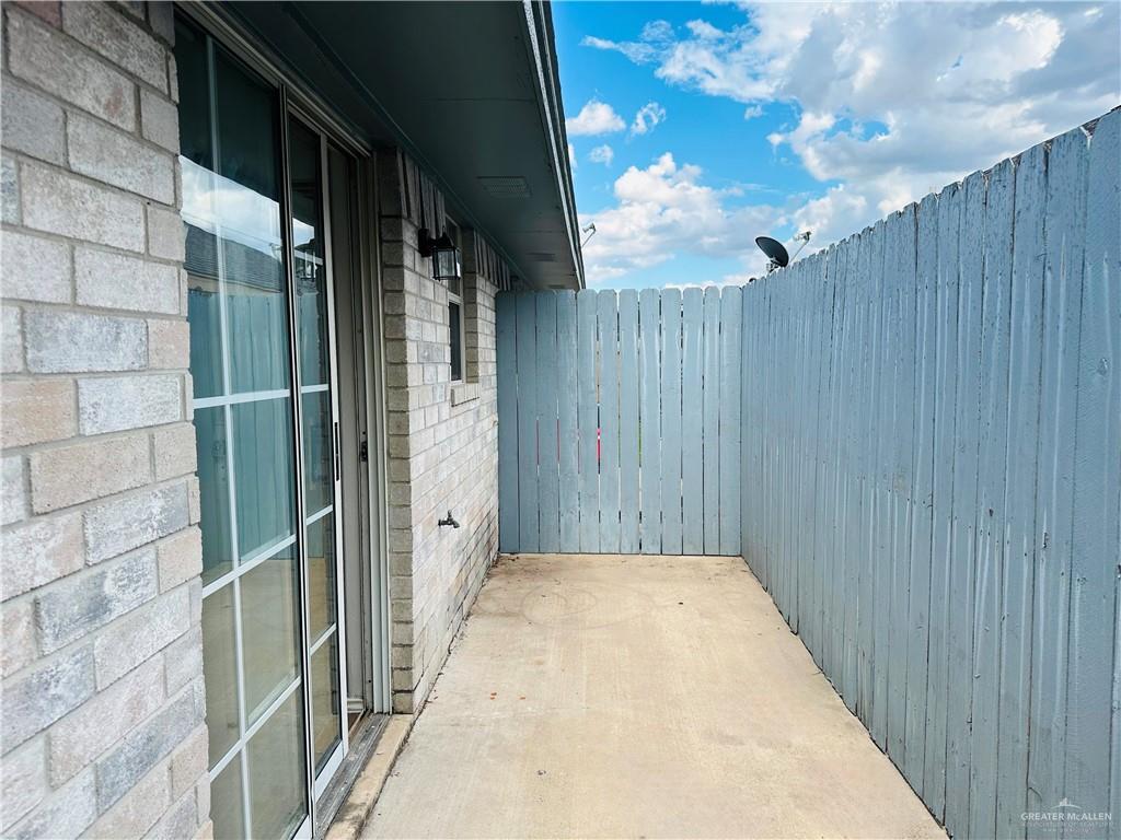 McAllen, Texas 78504, United States, 2 Bedrooms Bedrooms, ,2 BathroomsBathrooms,Residential,Active,205984