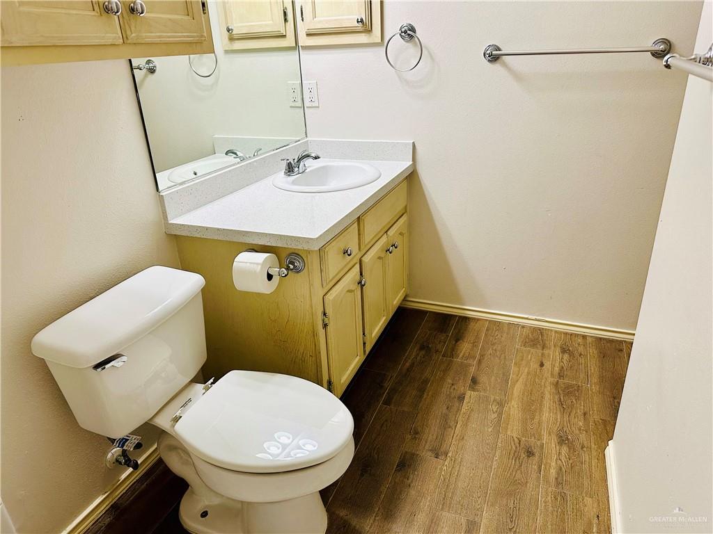 McAllen, Texas 78504, United States, 2 Bedrooms Bedrooms, ,2 BathroomsBathrooms,Residential,Active,205984