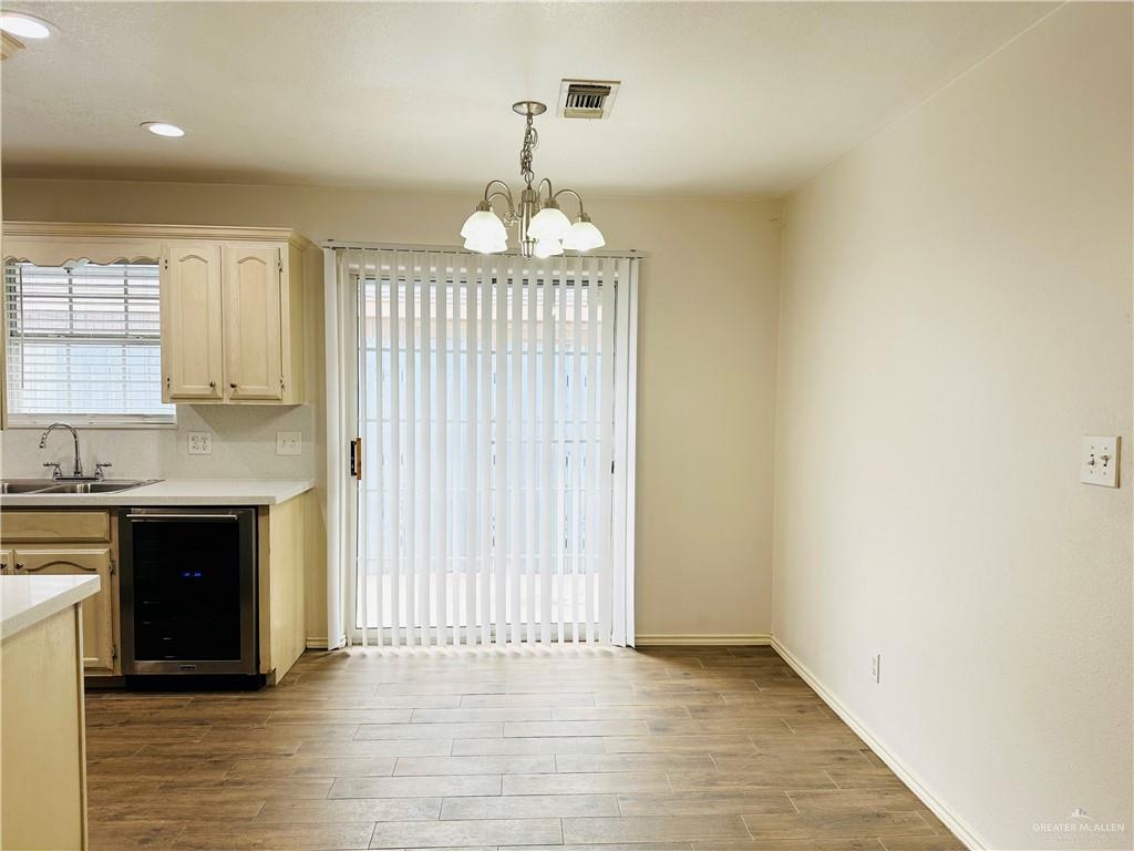 McAllen, Texas 78504, United States, 2 Bedrooms Bedrooms, ,2 BathroomsBathrooms,Residential,Active,205984