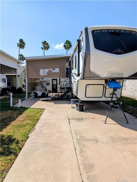 Photo of 2516 Starling Circle W, Palmview, TX 78572 (MLS # 497500)