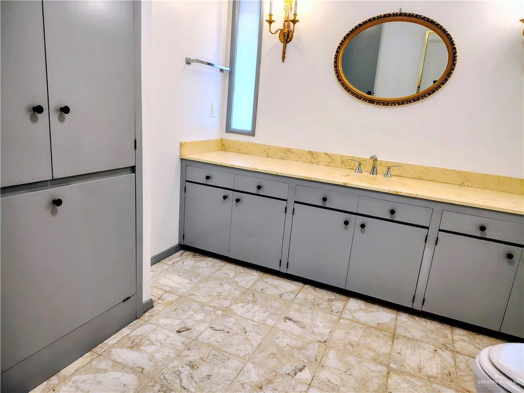 2416 S 2nd Street, McAllen, Texas image 18