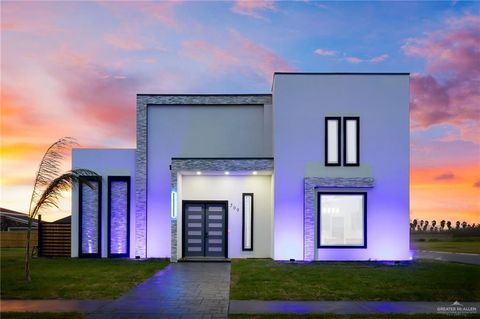 Photo of 509 Demi Street, Edinburg, TX 78542 (MLS # 491274)