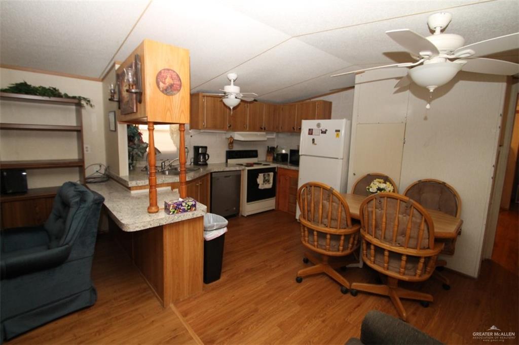 92 S Quiet Village Drive, Donna, Texas image 3