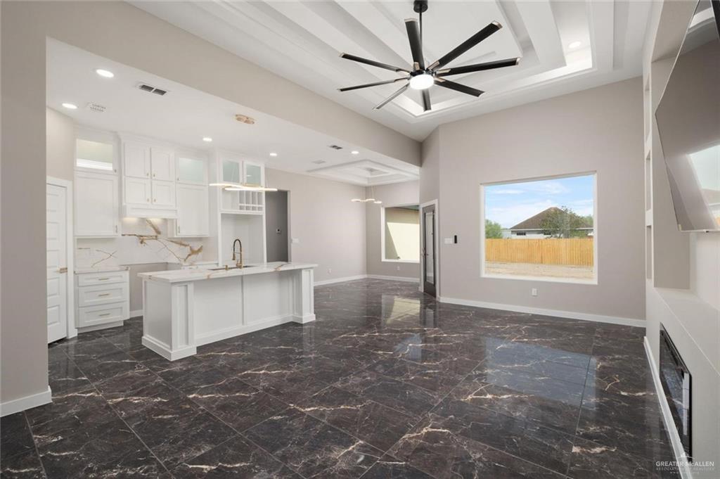 9510 N 71st Lane, McAllen, Texas image 2
