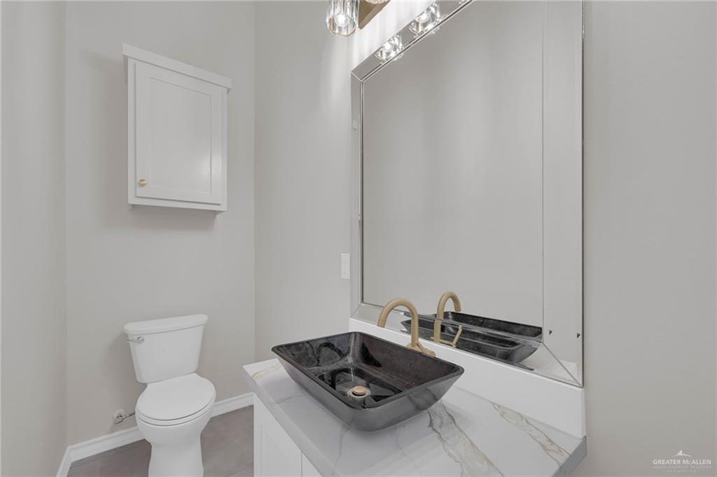 1609 Diplomat Drive, Edinburg, Texas image 16
